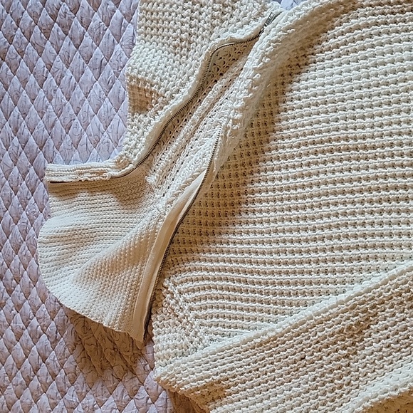 H&M | Knitted Sweater - Picture 5 of 7